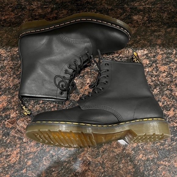 Dr. Martens Black Modern Classics Smooth 1460 Boots Sz. 11​​​​​​​​​​​​ - Picture 4 of 7